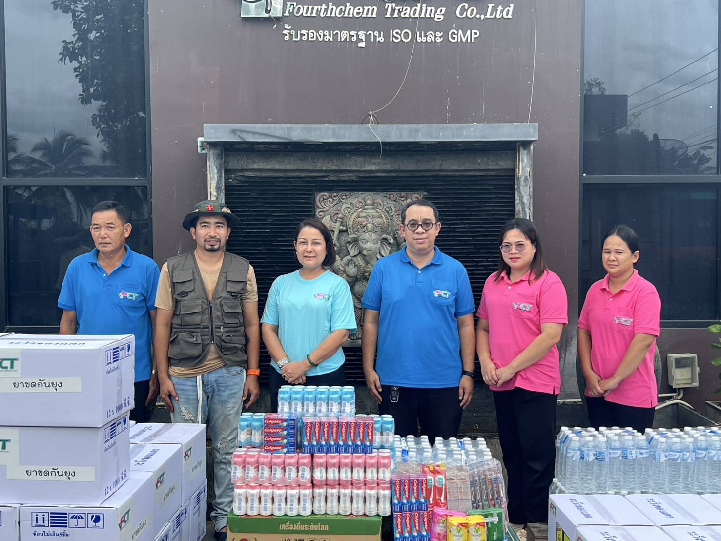 Provide Supplies To Support Thai Soldiers